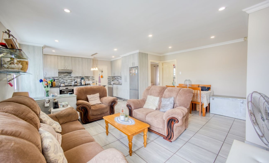 3 Bedroom Property for Sale in Nahoon Valley Park Eastern Cape